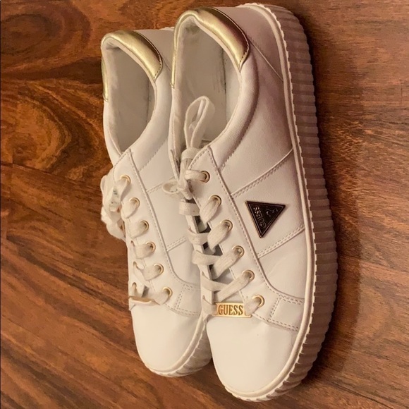 𝅺guess white shoes size 12 medium - Picture 5 of 8
